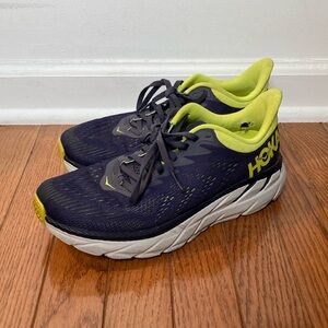 Hoka One One Clifton 7. Men size 7. navy, lime green